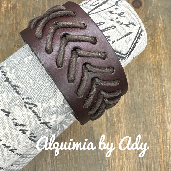 Hot chocolate leather  chunky statement bracelet cuff adjustable - Picture 1 of 2